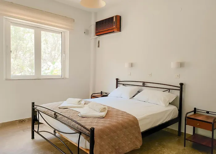 Апарт-отель Akrotopi &