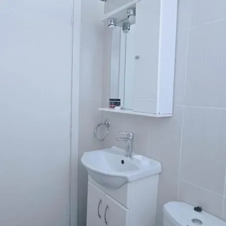 Aparthotel Akrotopi &