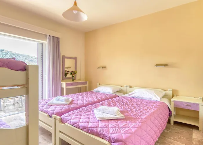 Aparthotel Akrotopi & 3*