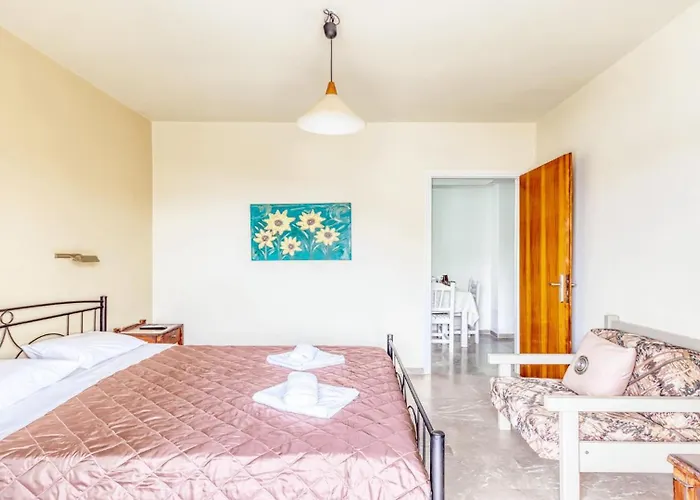 Akrotopi & Ξενοδοχείο με διαμερίσματα