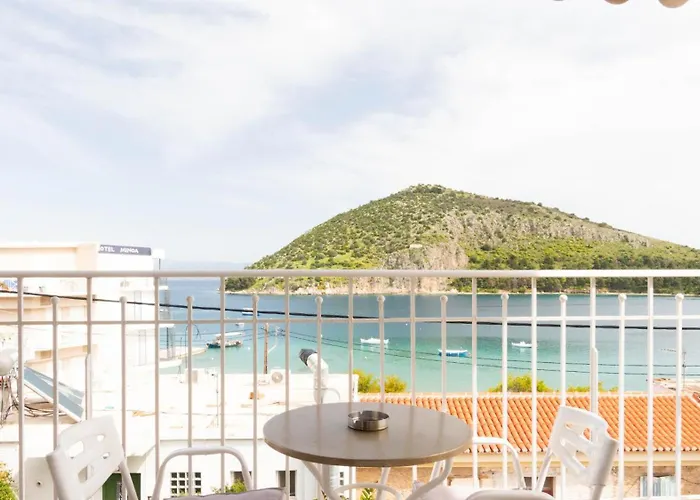 Akrotopi & Apartmanhotel 3*