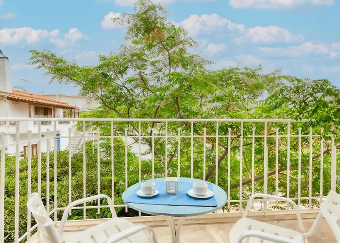 Akrotopi & Ξενοδοχείο με διαμερίσματα Τολό